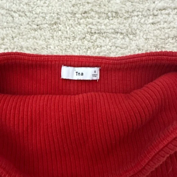 TNA Strapless Ribbed Top - Picture 3 of 3